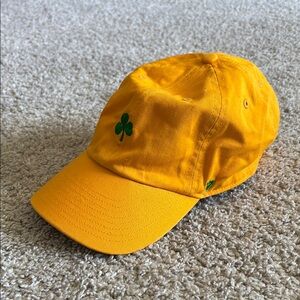 *Never worn* ‘47 Brand Men’s Yellow Adjustable Hat with Green Clover